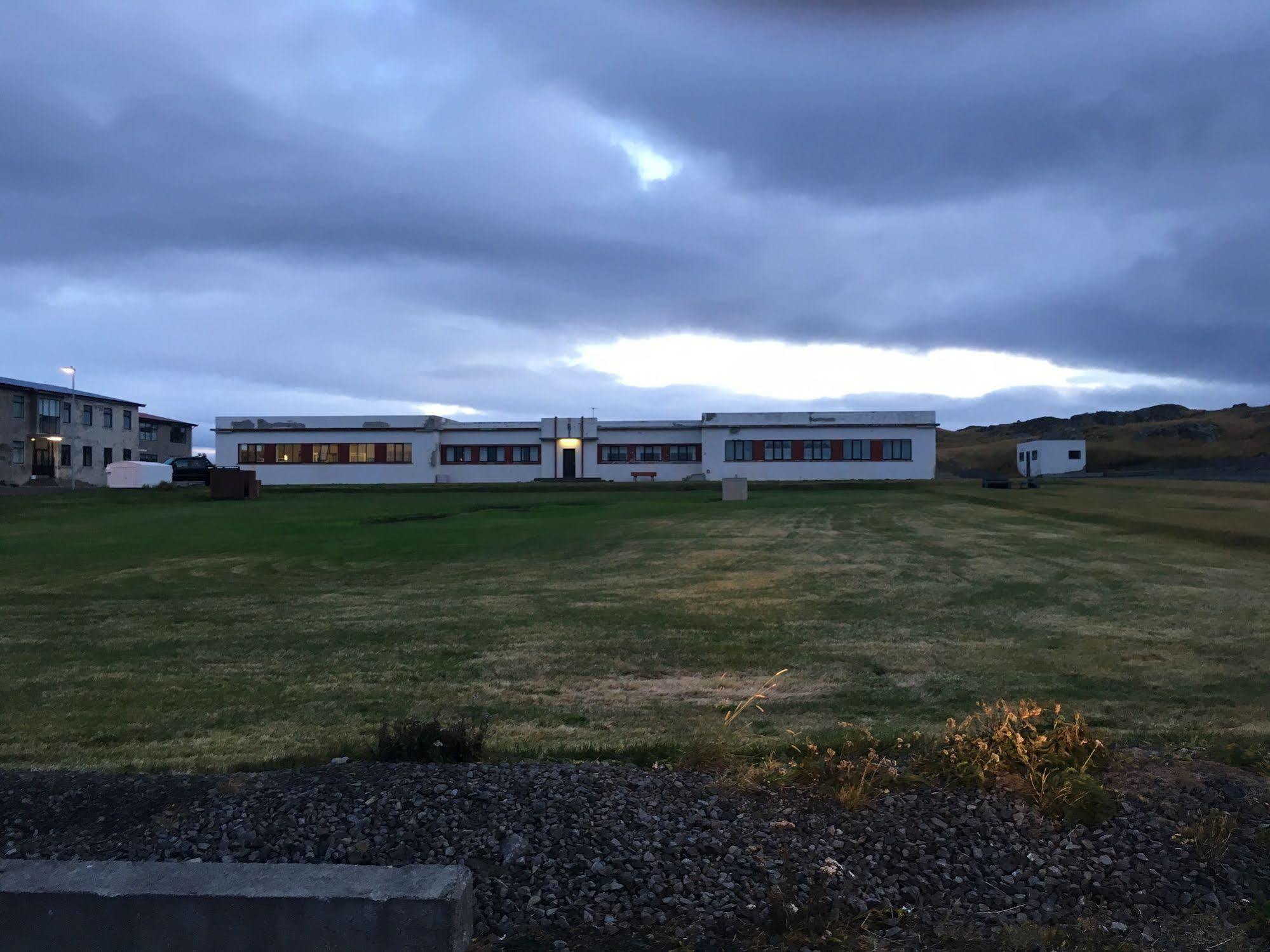 Reykjanes Hostel Екстериор снимка