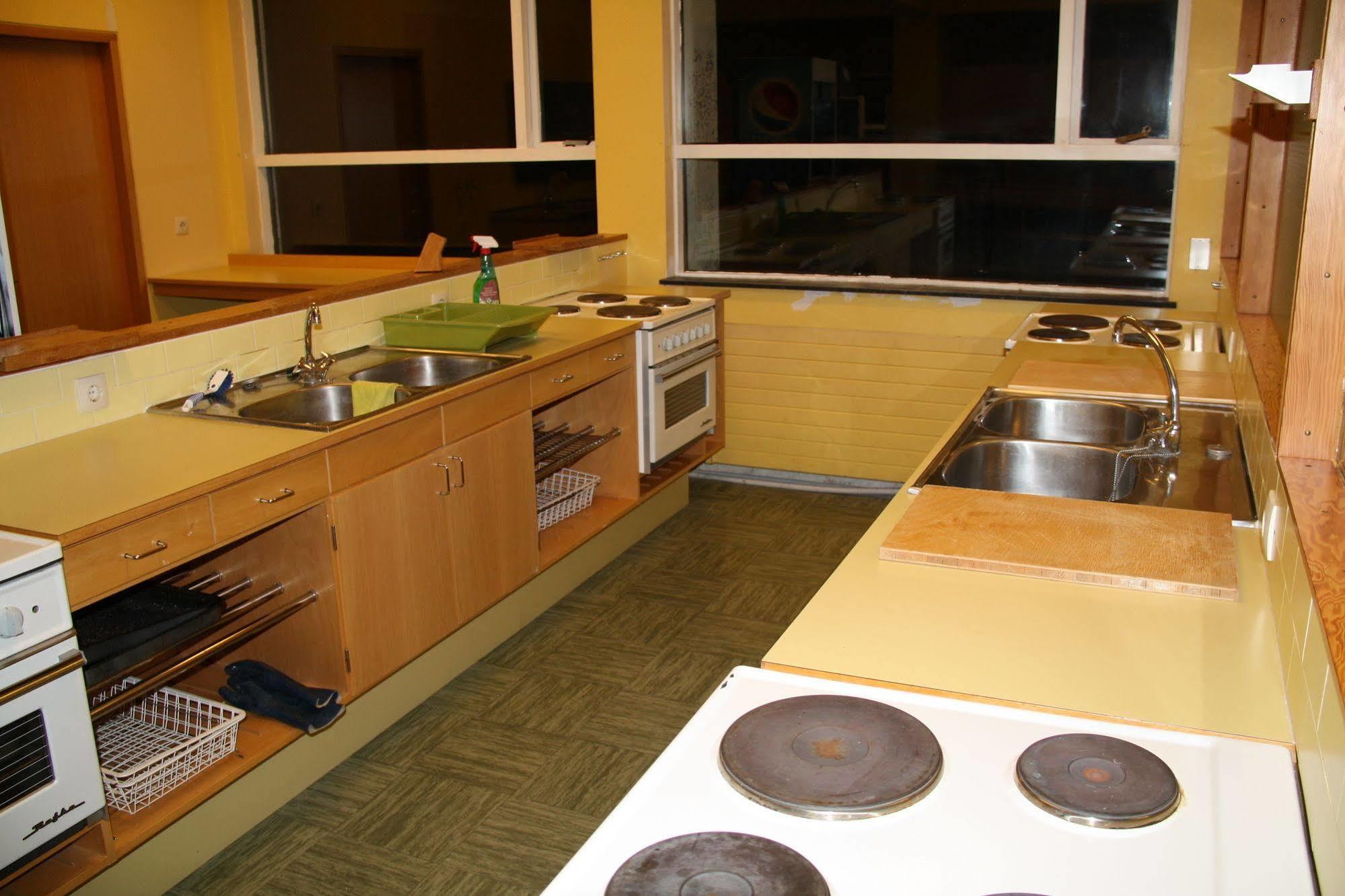 Reykjanes Hostel Екстериор снимка