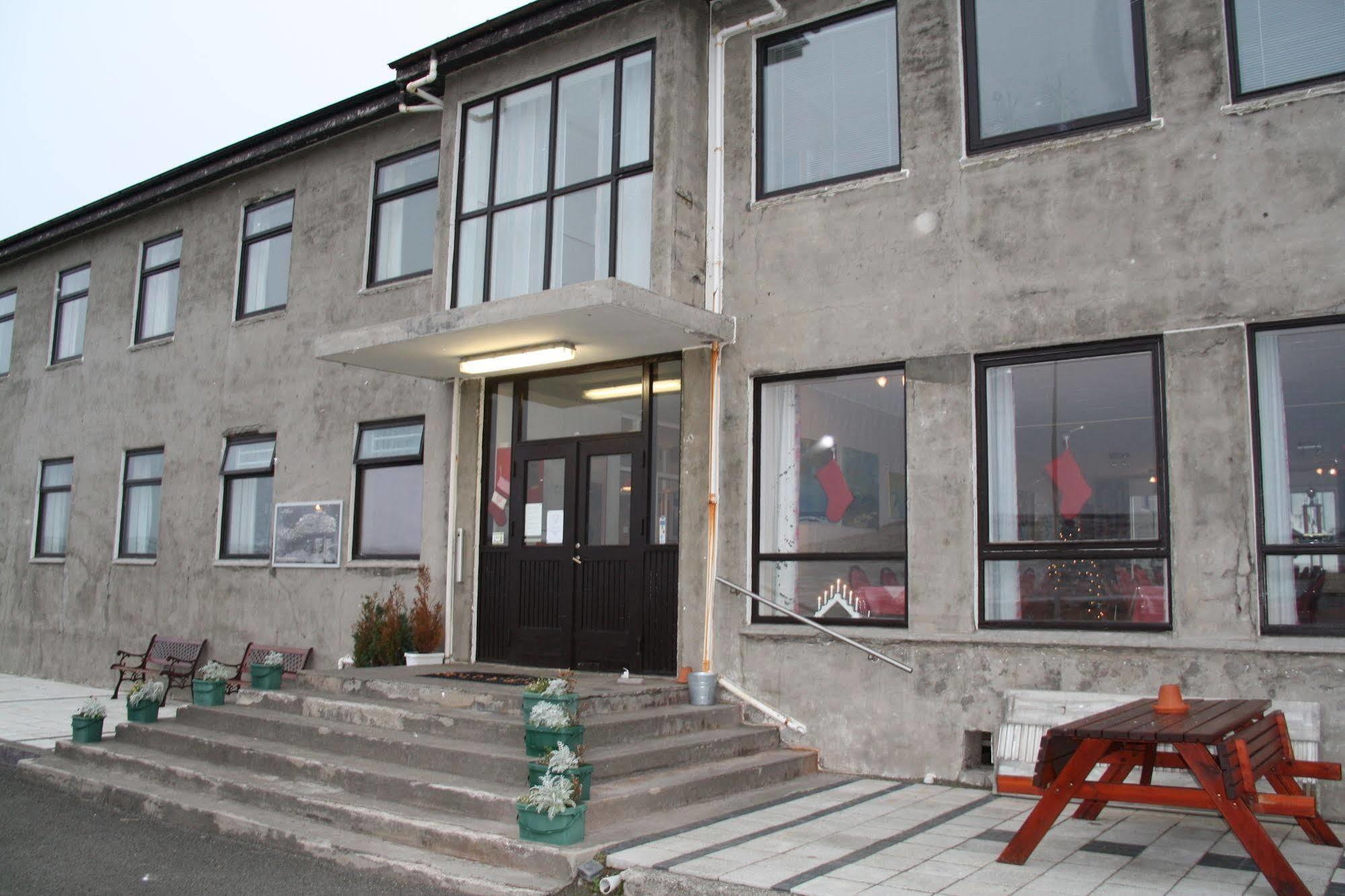 Reykjanes Hostel Екстериор снимка